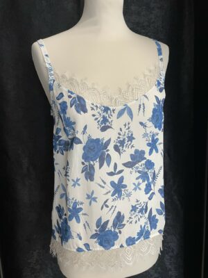 Caraco Louane bordé de dentelle de Calais-Caudry®