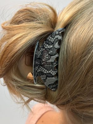 Large black lace crocodile hair clip