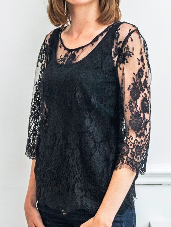 blouse Louise en dentelle noire de calais-caudry Maison 1889 marque française de pret à porter