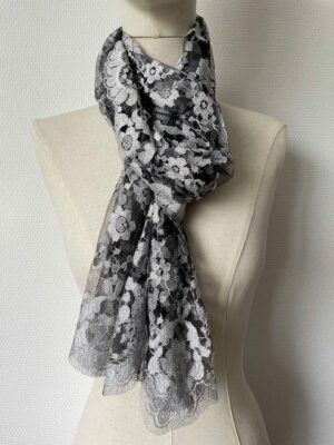 Etole en dentelle noir / argent